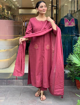 Embroidered & pitten work printed Cotton Pink Dupatta Set