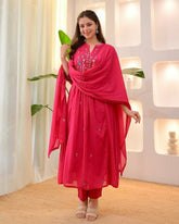 Floral embroidered pink Dupatta Set