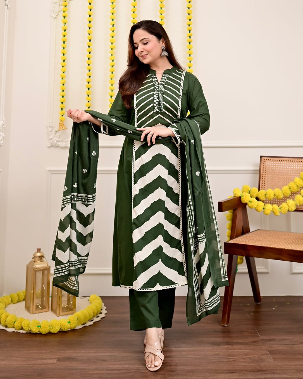Cotton Print Hand Work Straight Green Dupatta Set