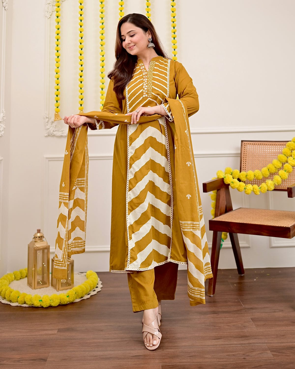 Cotton Print Hand Work Straight Yellow Dupatta Set