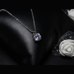 Silver Classic Vintage Solitaire Pendant